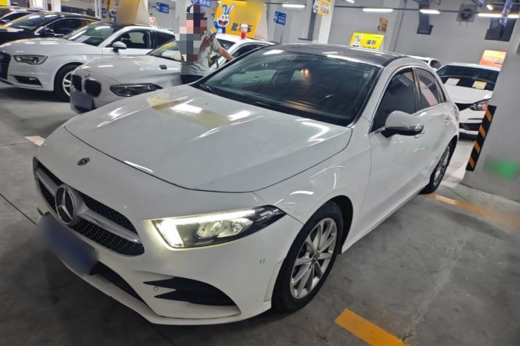 Gebrauchter Mercedes-Benz A-Class 2019 A 200 L Sport Sedan Guazi used car, China used car export, Used car for sale, Used  cars, Cheapest cars for sale