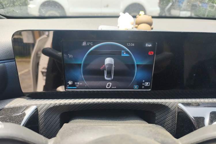Used Mercedes-Benz A-Class 2019 A 180 L Instrument Cluster
