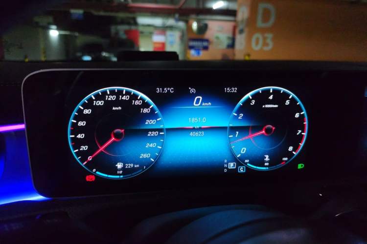 Used Mercedes-Benz A-Class 2019 A 220 L 4MATIC Sport Sedan Instrument Cluster