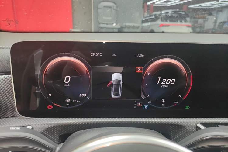 Used Mercedes-Benz A-Class 2019 Revised A 200 L Instrument Cluster