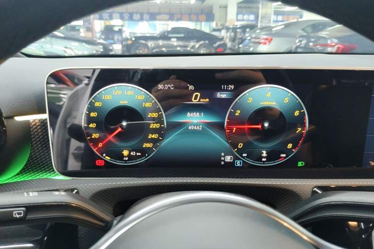 Used Mercedes-Benz A-Class 2019 A 200 Fashion Model Instrument Cluster