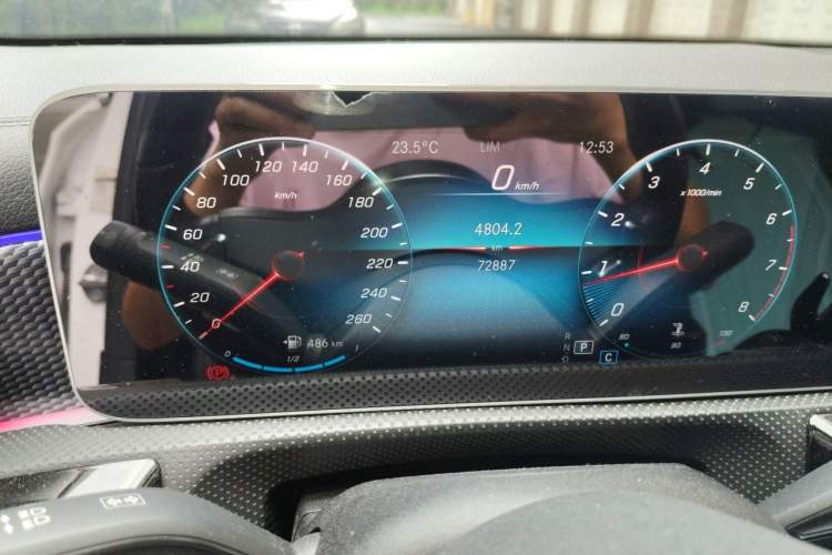 Used Mercedes-Benz A-Class 2019 A 200 L Instrument Cluster