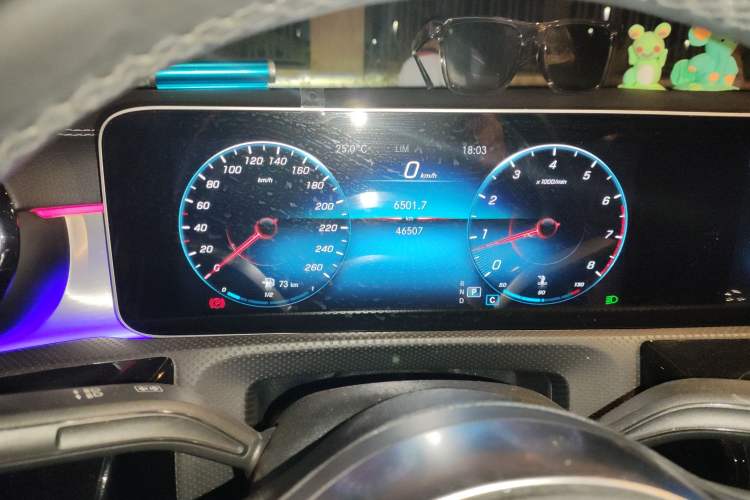Used Mercedes-Benz A-Class 2019 A 220 L 4MATIC Sport Sedan Instrument Cluster
