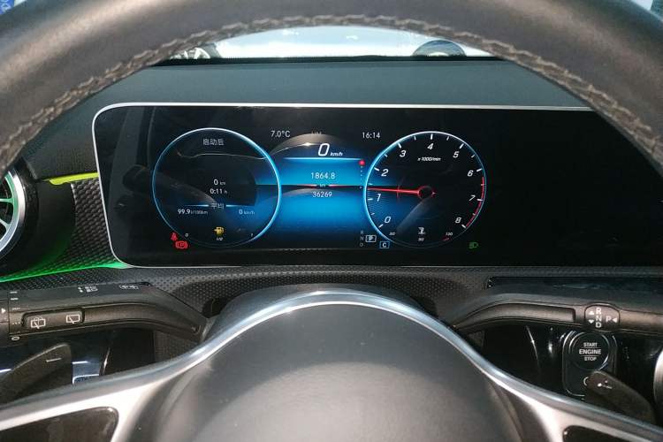 Used Mercedes-Benz A-Class 2019 A 200 Dynamic Edition Instrument Cluster