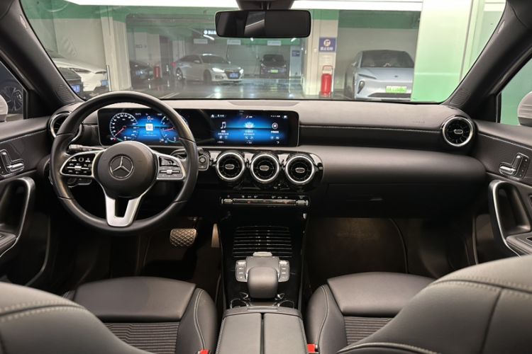 Used Mercedes-Benz A-Class 2019 A 200 Fashion Model Interior 1