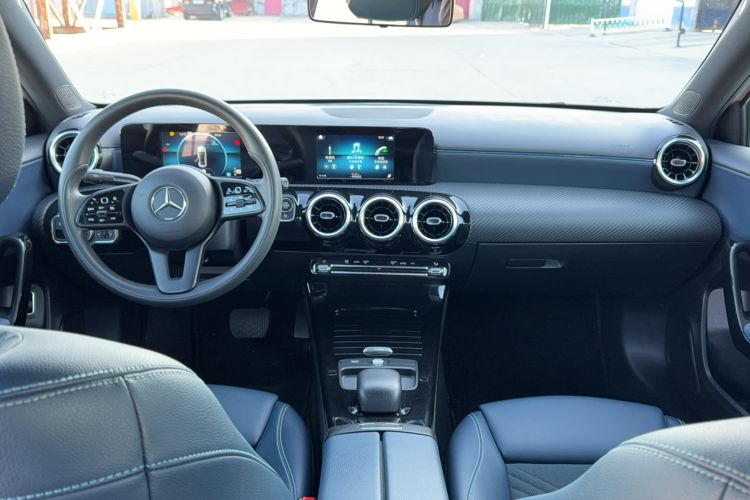 Used Mercedes-Benz A-Class 2019 A 180 L Interior 1