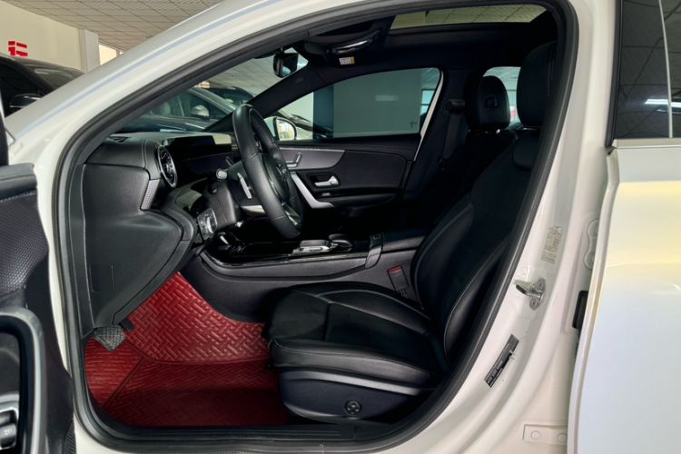 Used Mercedes-Benz A-Class 2019 A 200 L Sport Sedan Interior 11