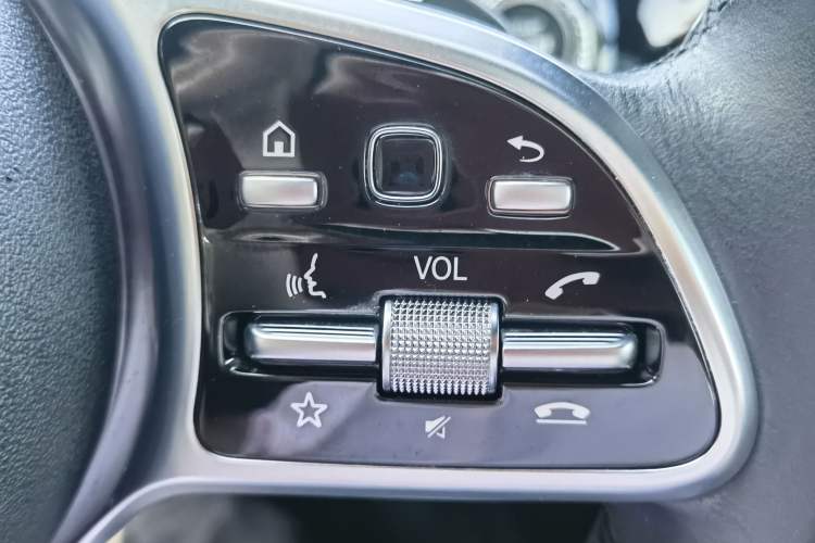 Used Mercedes-Benz A-Class 2019 A 200 Dynamic Edition Interior 12