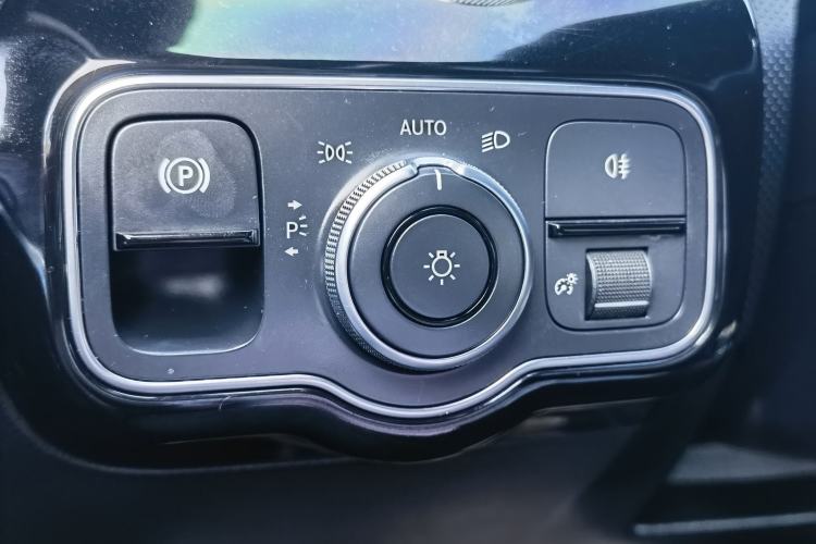 Used Mercedes-Benz A-Class 2019 A 200 Dynamic Edition Interior 13