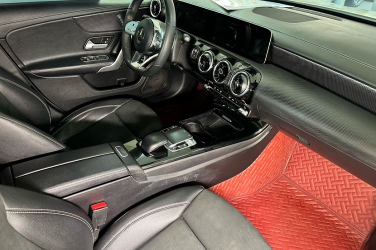 Used Mercedes-Benz A-Class 2019 A 200 L Sport Sedan Interior 14