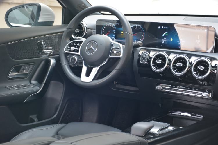 Used Mercedes-Benz A-Class 2019 A 200 Fashion Model Interior 2