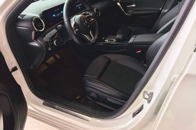 Used Mercedes-Benz A-Class 2019 A 200 Dynamic Edition Interior 2