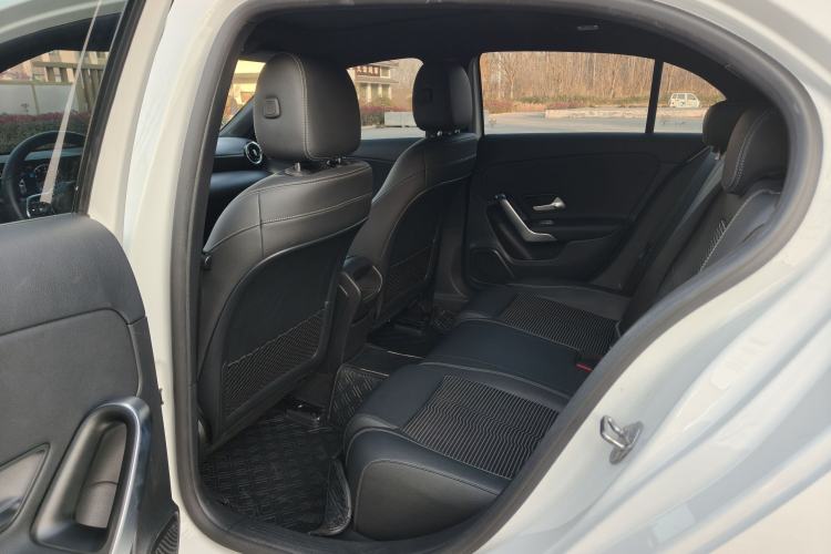 Used Mercedes-Benz A-Class 2019 A 200 Dynamic Edition Interior 3