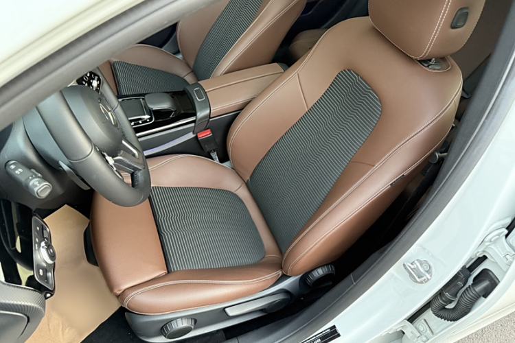 Used Mercedes-Benz A-Class 2019 A 200 Dynamic Edition Interior 3