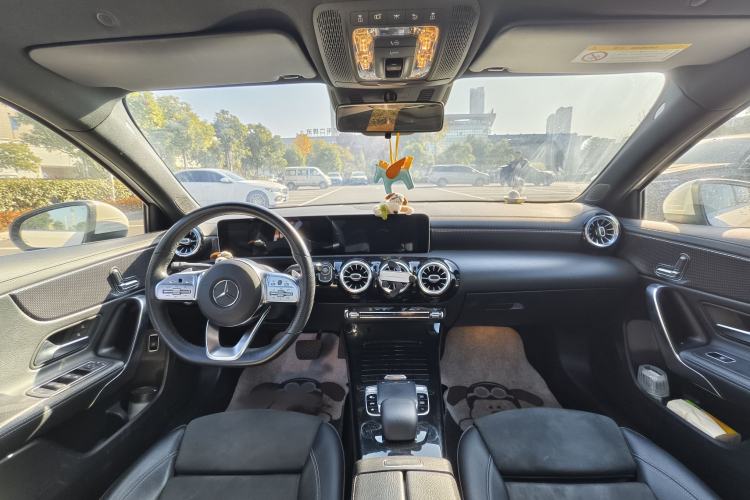 Used Mercedes-Benz A-Class 2019 Restyled A 200 L Sport Sedan Interior 3