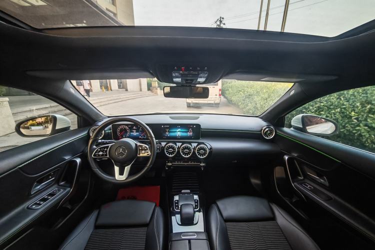 Used Mercedes-Benz A-Class 2019 A 200 Dynamic Edition Interior 3