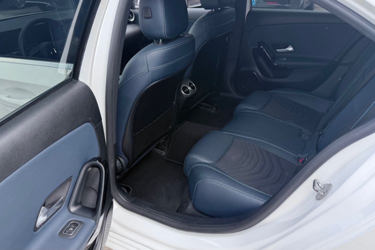 Used Mercedes-Benz A-Class 2019 A 180 L Interior 3