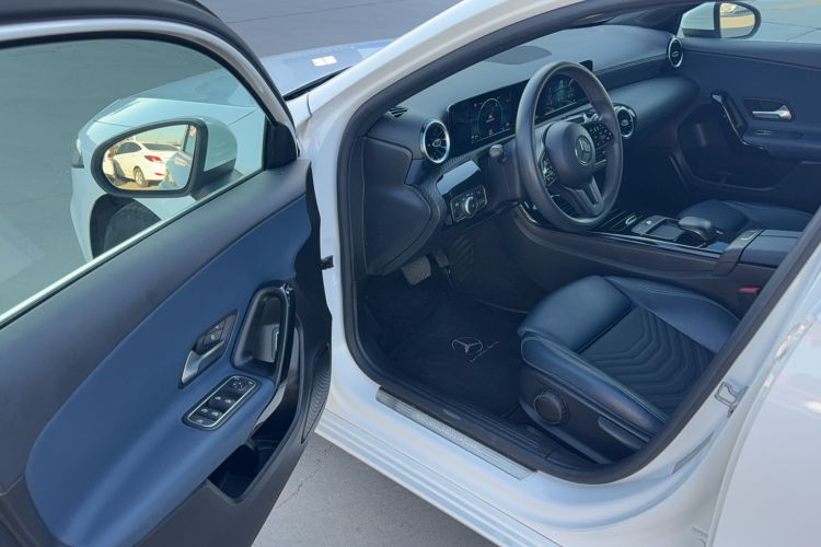 Used Mercedes-Benz A-Class 2019 A 180 L Interior 3