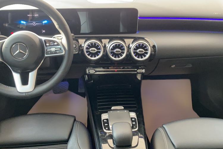 Used Mercedes-Benz A-Class 2019 A 200 Dynamic Edition Interior 3