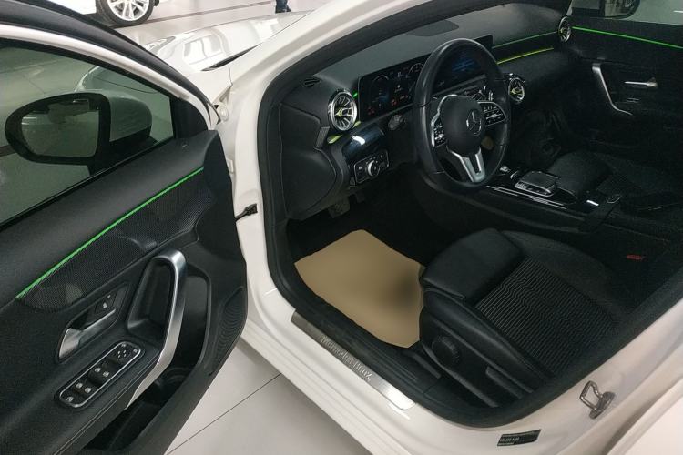 Used Mercedes-Benz A-Class 2019 A 200 Dynamic Edition Interior 3