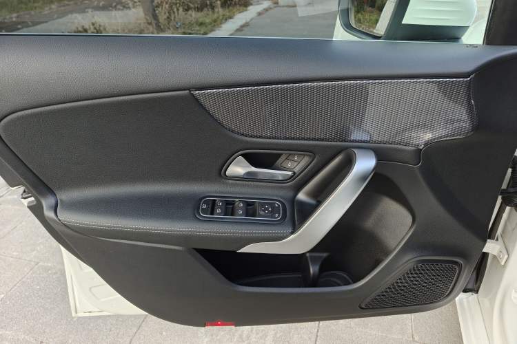 Used Mercedes-Benz A-Class 2019 A 200 Dynamic Edition Interior 4