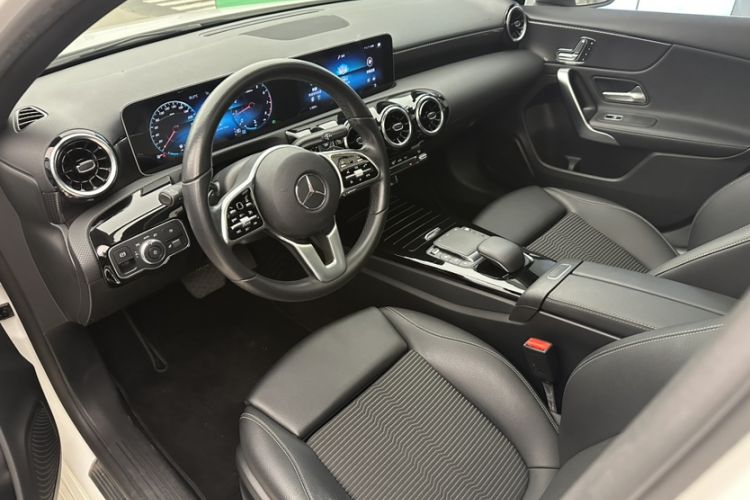 Used Mercedes-Benz A-Class 2019 A 200 Fashion Model Interior 4