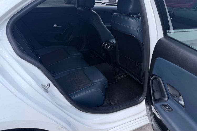 Used Mercedes-Benz A-Class 2019 A 180 L Interior 5