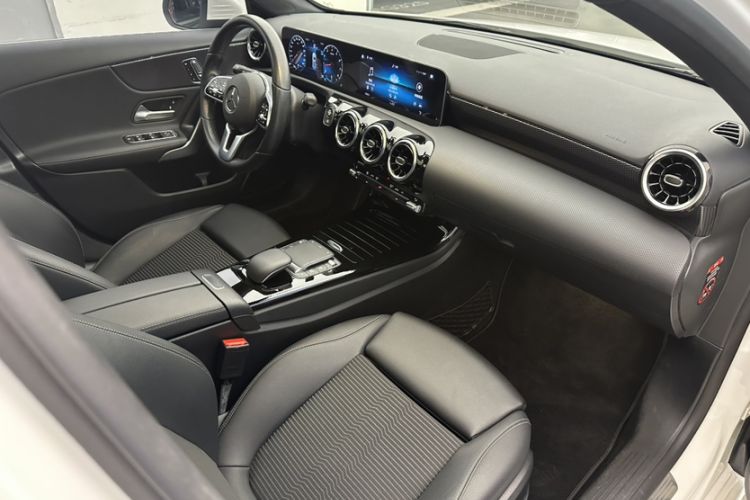 Used Mercedes-Benz A-Class 2019 A 200 Fashion Model Interior 5