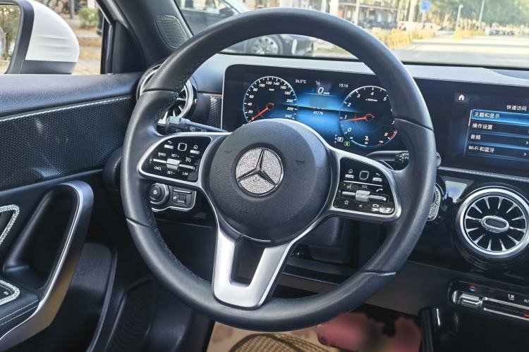 Used Mercedes-Benz A-Class 2019 A 200 Dynamic Edition Interior 5