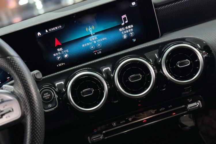 Used Mercedes-Benz A-Class 2019 Restyled A 200 L Sport Sedan Interior 6