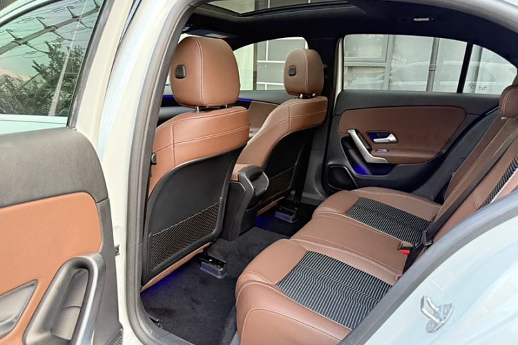 Used Mercedes-Benz A-Class 2019 A 200 Dynamic Edition Interior 6