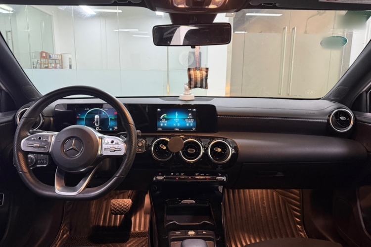 Used Mercedes-Benz A-Class 2019 A 180 L Sport Sedan Interior 6