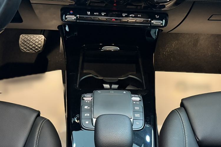Used Mercedes-Benz A-Class 2019 A 200 Dynamic Edition Interior 6