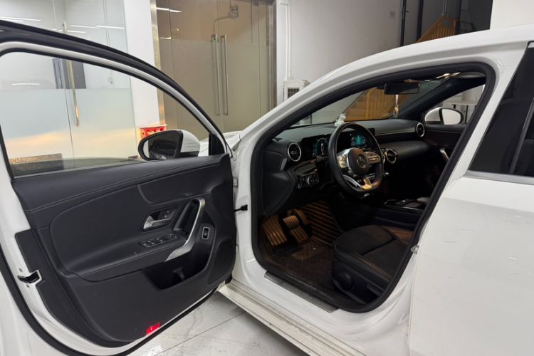 Used Mercedes-Benz A-Class 2019 A 180 L Sport Sedan Interior 7