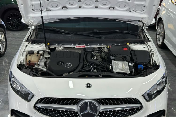 Used Mercedes-Benz A-Class 2019 Restyled A 200 L Sport Sedan Interior 7