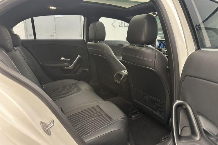 Used Mercedes-Benz A-Class 2019 A 200 Fashion Model Interior 7