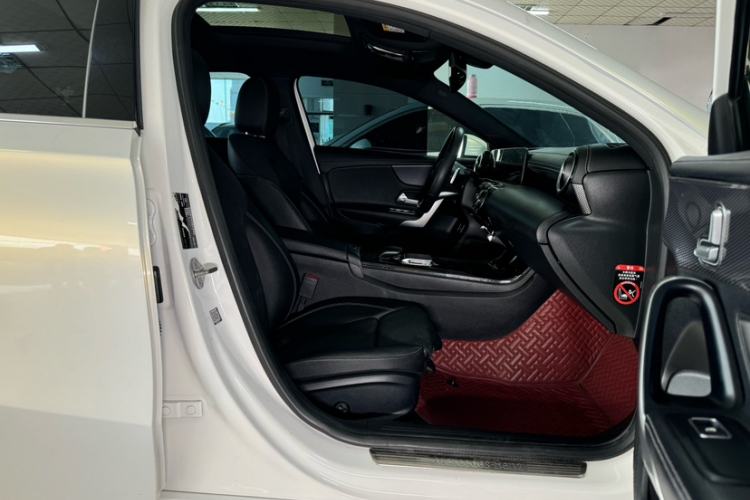 Used Mercedes-Benz A-Class 2019 A 200 L Sport Sedan Interior 9