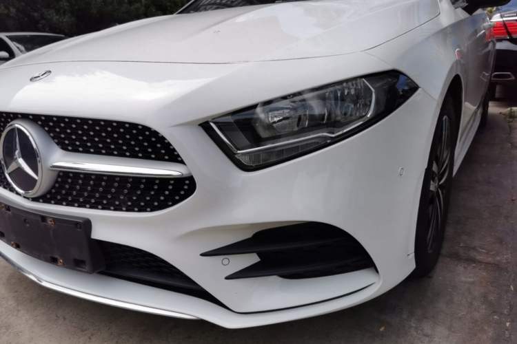 Used Mercedes-Benz A-Class 2019 A 180 L Sport Sedan Left Front Headlight