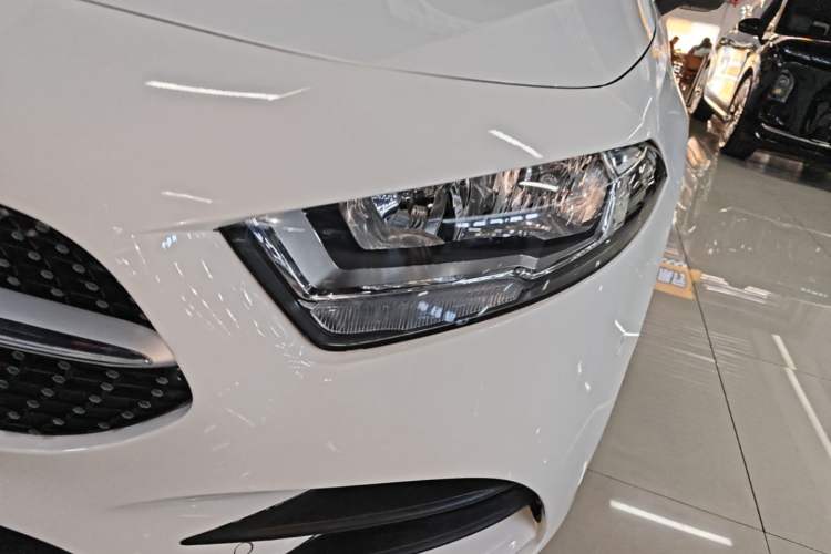 Used Mercedes-Benz A-Class 2019 A 180 L Sport Sedan Left Front Headlight