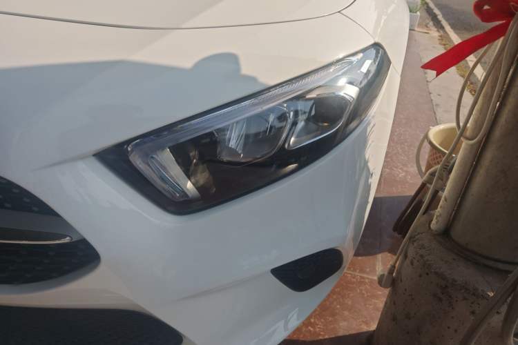 Used Mercedes-Benz A-Class 2019 A 200 Dynamic Edition Left Front Headlight