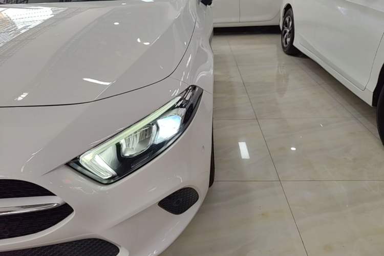 Used Mercedes-Benz A-Class 2019 A 200 Dynamic Edition Left Front Headlight