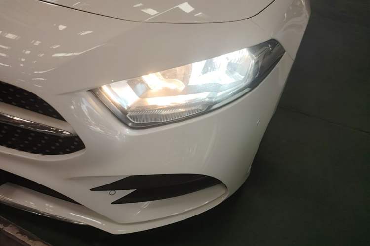 Used Mercedes-Benz A-Class 2019 A 180 L Sport Sedan Left Front Headlight