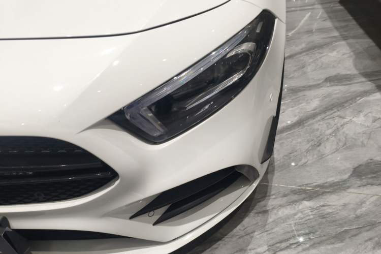Used Mercedes-Benz A-Class 2019 A 200 L Sport Sedan First Edition Special Edition Left Front Headlight