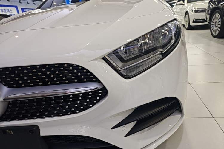 Used Mercedes-Benz A-Class 2019 A 180 L Sport Sedan Left Front Headlight