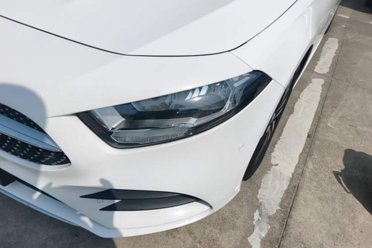 Used Mercedes-Benz A-Class 2019 A 180 L Sport Sedan Left Front Headlight