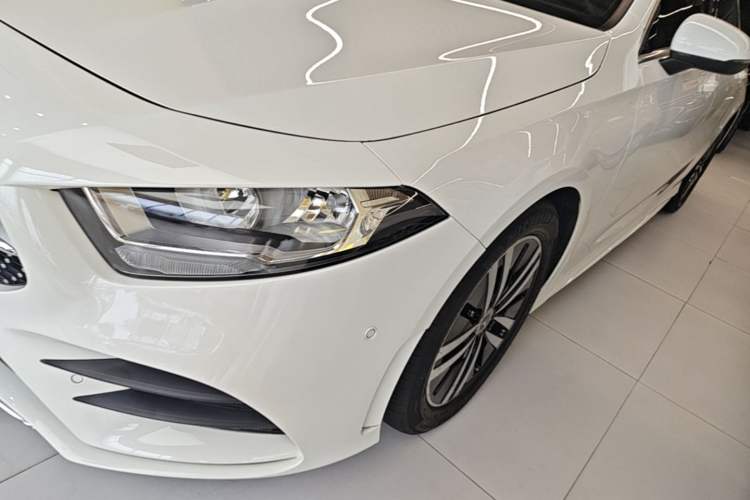 Used Mercedes-Benz A-Class 2019 A 180 L Sport Sedan Left Front Headlight