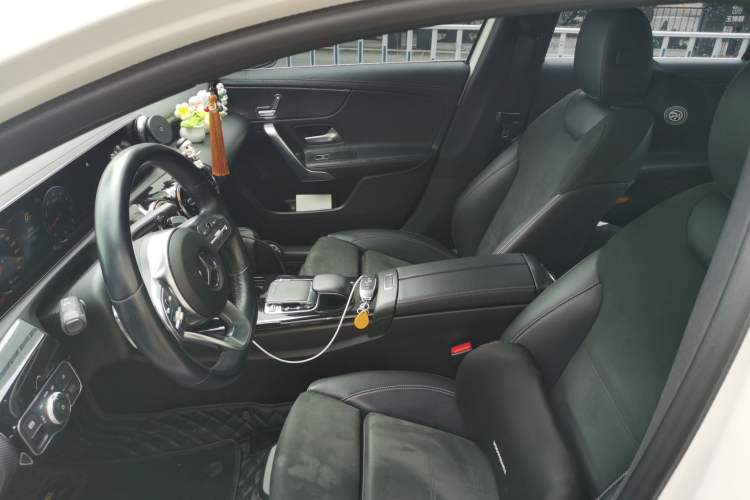 Used Mercedes-Benz A-Class 2019 A 200 L Sport Sedan Left Front Seat