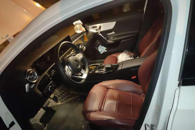 Used Mercedes-Benz A-Class 2019 A 220 L 4MATIC Sport Sedan Left Front Seat