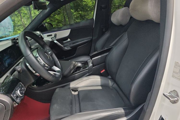 Used Mercedes-Benz A-Class 2019 A 220 L 4MATIC Sport Sedan Left Front Seat
