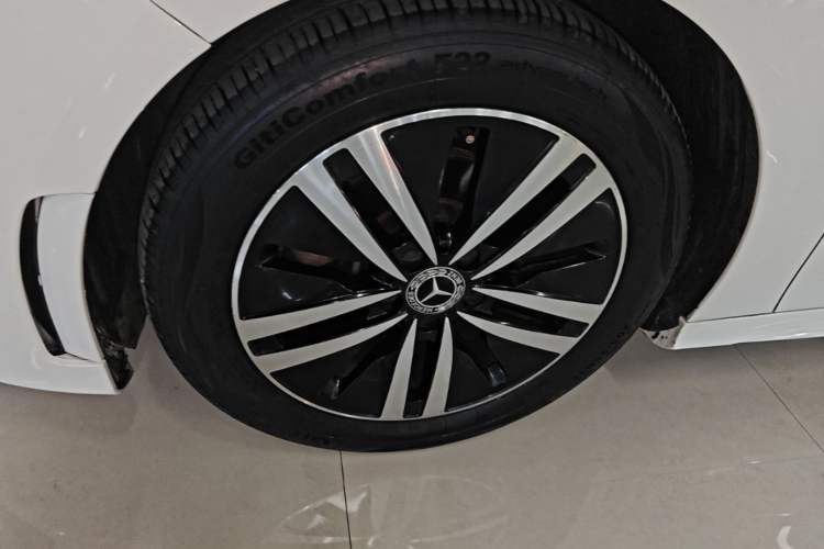 Used Mercedes-Benz A-Class 2019 A 180 L Sport Sedan Left Front Wheel Hub